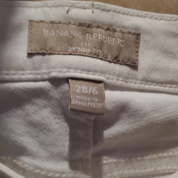 Jeans - Picture 2 of 3